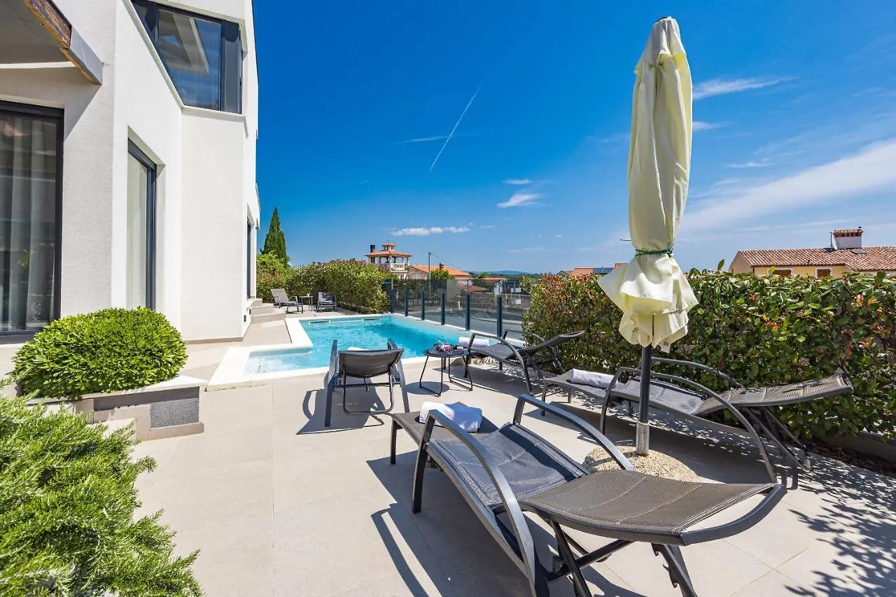 Val Di Bora Villa Liznjan